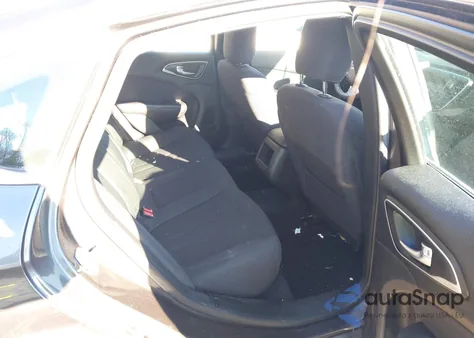 2015 Chrysler 200 Limited из США, поврежденный, VIN 1C3CCCAB6FN579551